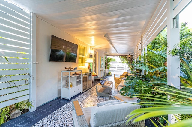 view of patio with outdoor lounge area