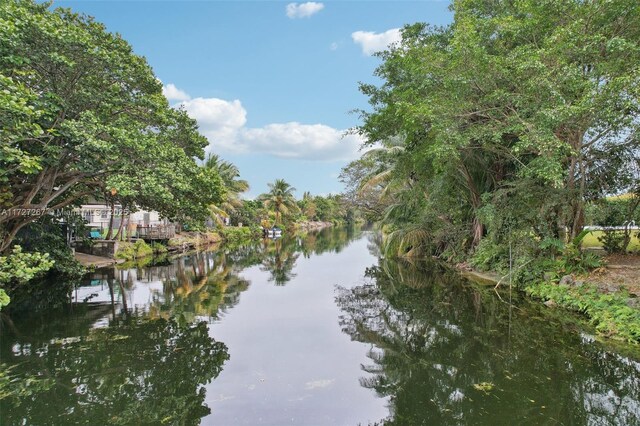 299 S Biscayne River Dr, Miami, FL 33169 - water view