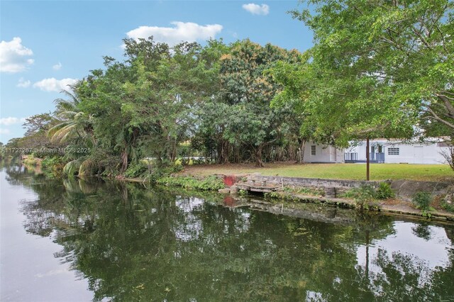 299 S Biscayne River Dr, Miami, FL 33169 - water view