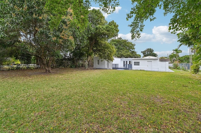 299 S Biscayne River Dr, Miami, FL 33169 - view of yard