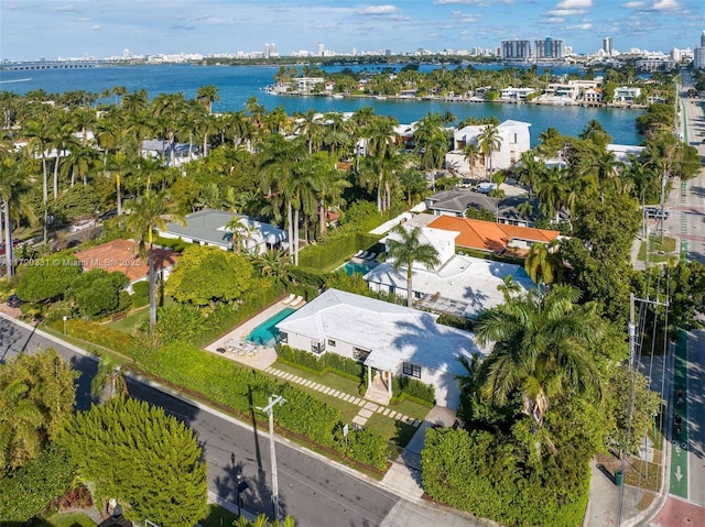 bird's eye view featuring a water view