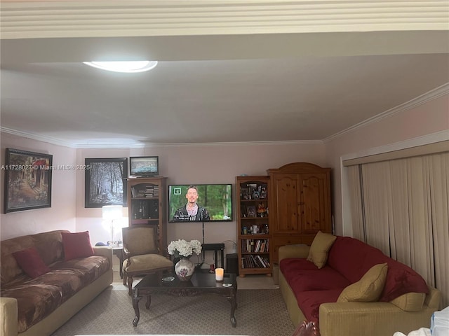 living room with carpet flooring and crown molding