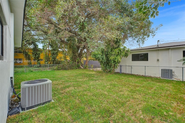 view of yard featuring cooling unit