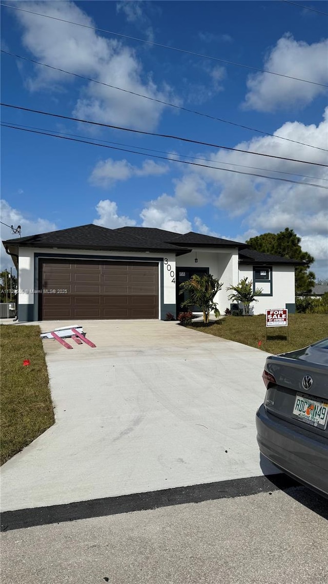 view of front of house featuring a garage