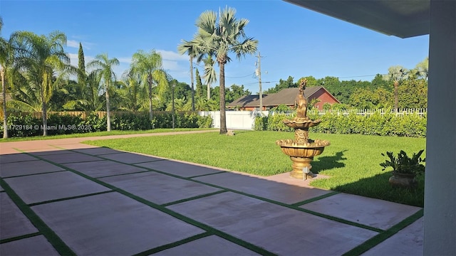 view of yard with a patio area