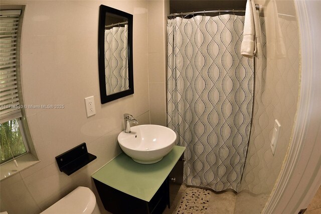 bathroom with sink and toilet