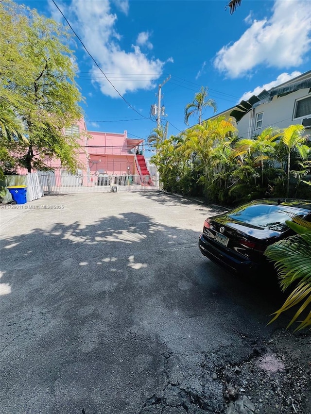 1523 W Ave Unit 101, Miami Beach, FL 33139 - view of street