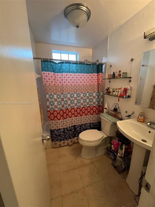 bathroom featuring toilet and shower / bathtub combination with curtain