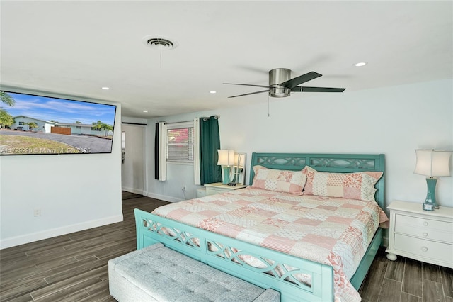 bedroom with ceiling fan