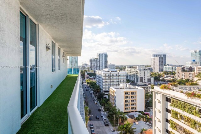 700 NE 25th St Unit 1003, Miami, FL 33137 - view of balcony