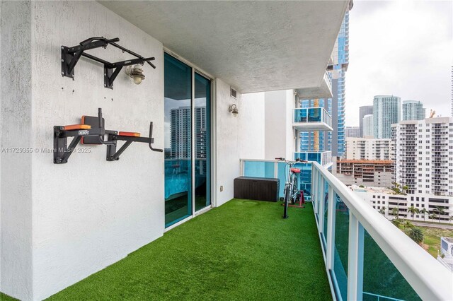 700 NE 25th St Unit 1003, Miami, FL 33137 - view of balcony