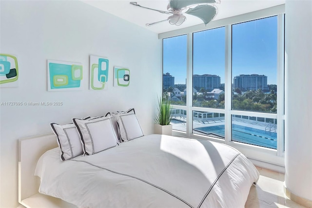 bedroom with ceiling fan