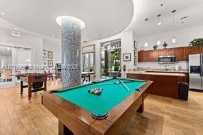 playroom featuring light hardwood / wood-style flooring