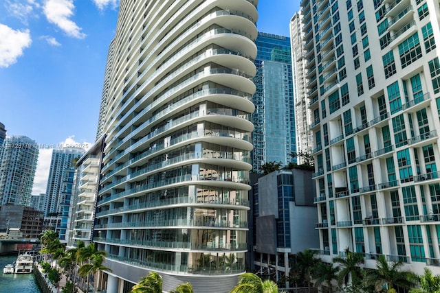 view of building exterior featuring a city view