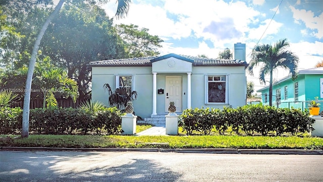 view of mediterranean / spanish-style house