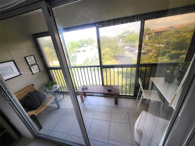 view of sunroom / solarium