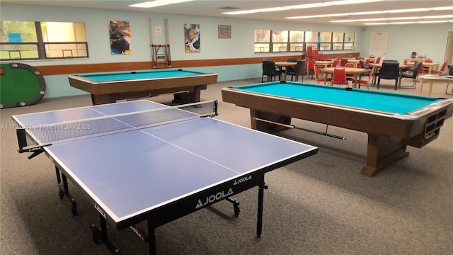 playroom featuring pool table and carpet