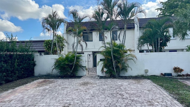 view of front of home