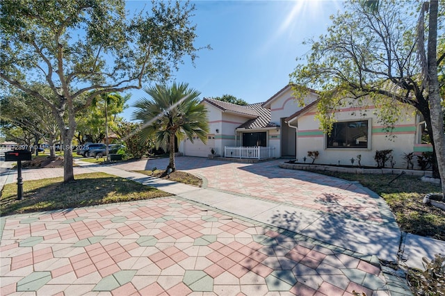 view of front facade with a garage