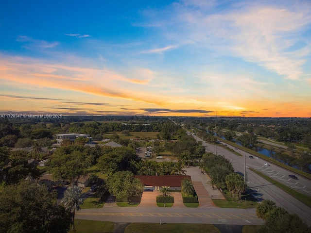 view of aerial view at dusk