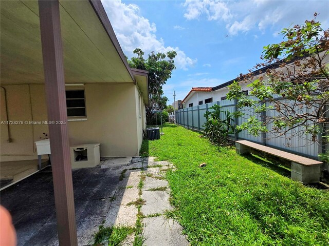7200 NW 4th St, Miami, FL 33126 - view of yard with central AC unit