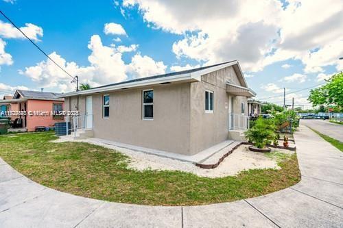 view of side of property