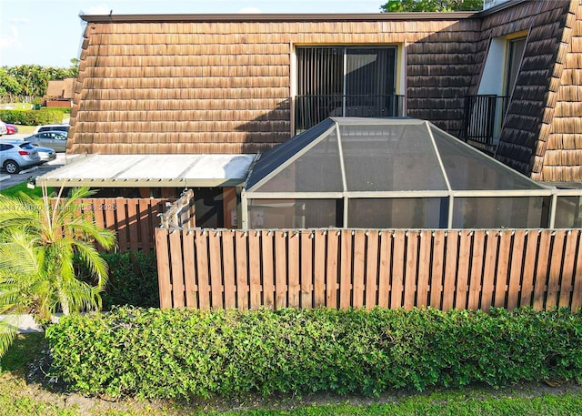 exterior space featuring a lanai