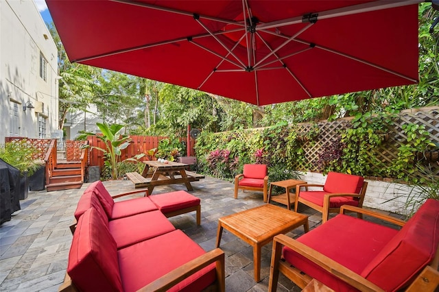 view of patio with outdoor lounge area