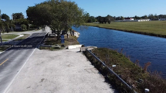 view of water feature