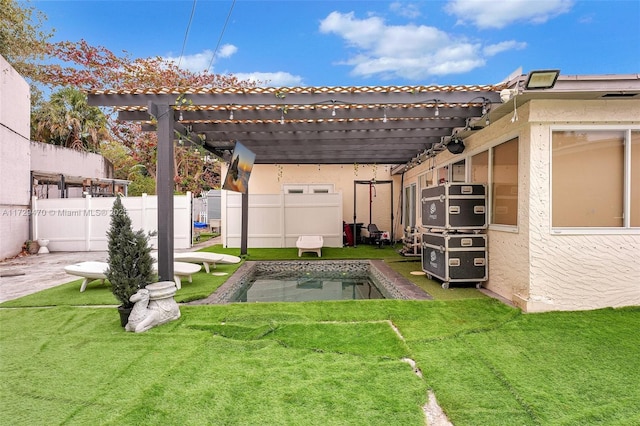 view of yard featuring a pergola