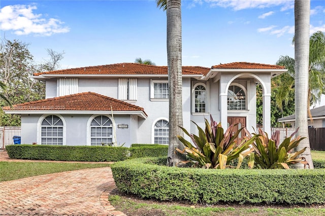 view of mediterranean / spanish-style home