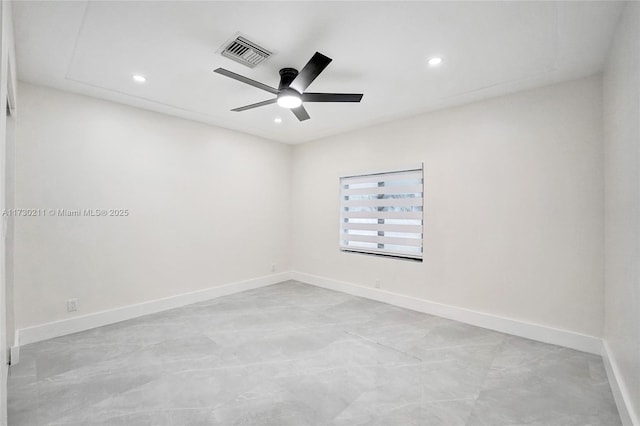 empty room with ceiling fan