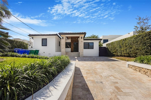 view of mediterranean / spanish-style house