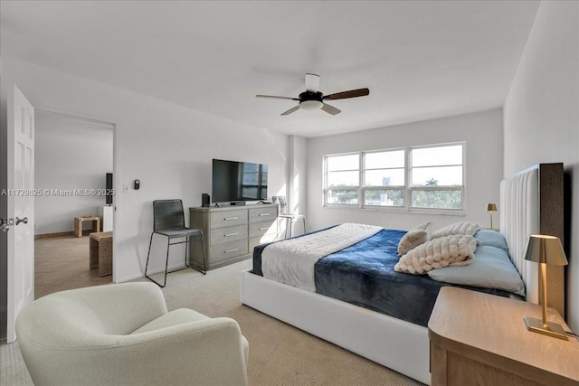 bedroom with ceiling fan