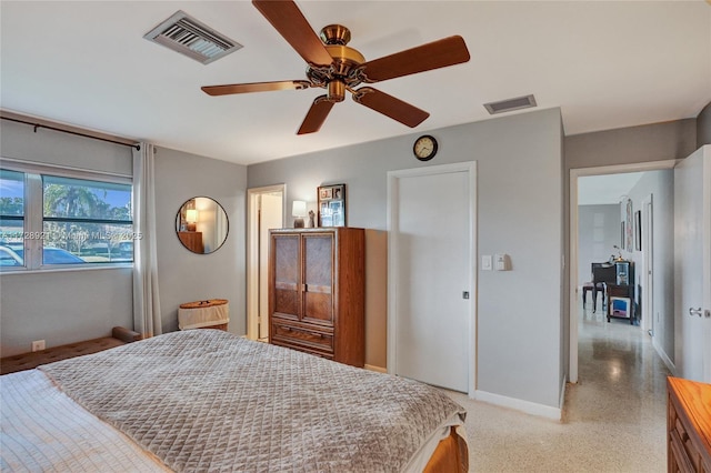 bedroom featuring ceiling fan