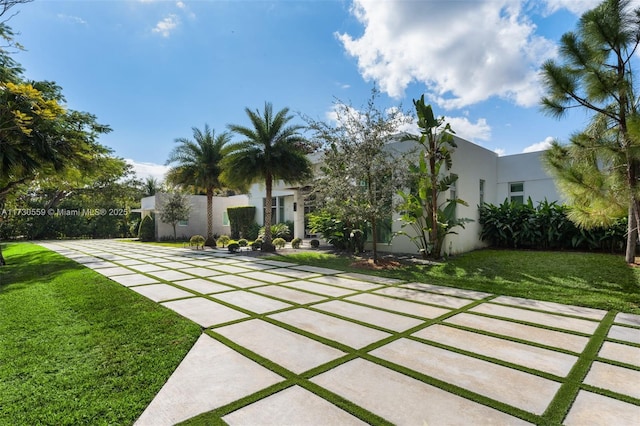 view of front of home with a front yard