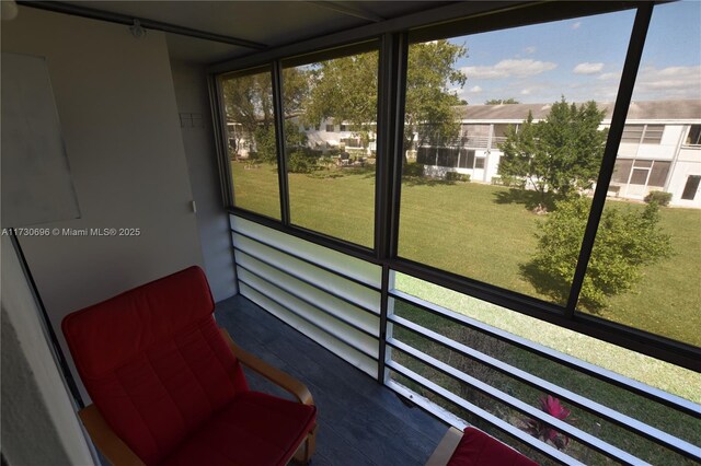 view of sunroom / solarium