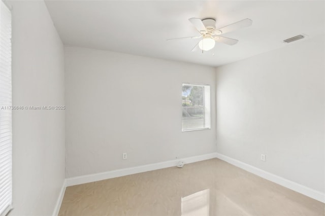 empty room featuring ceiling fan