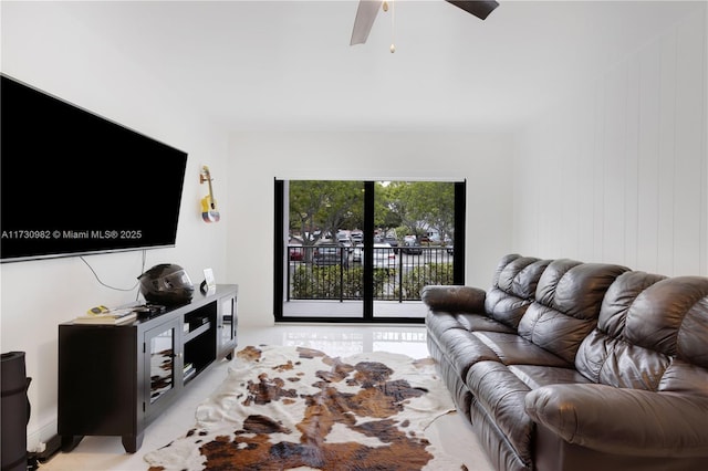 living room featuring ceiling fan