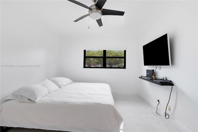 bedroom featuring ceiling fan