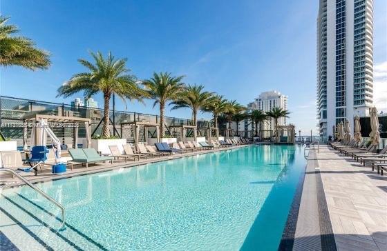 view of pool with a pergola