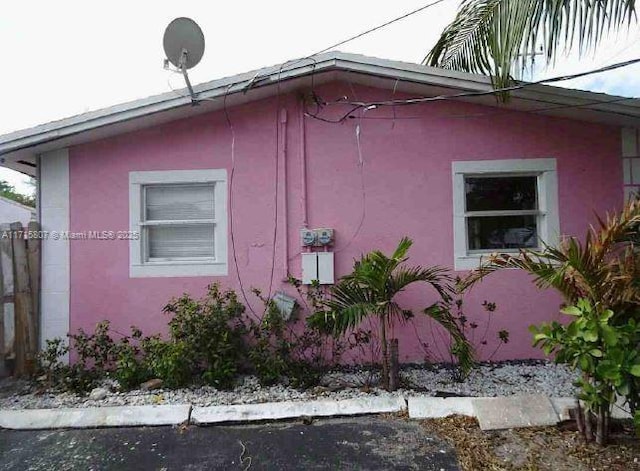 view of home's exterior