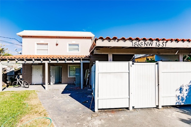 view of front of home