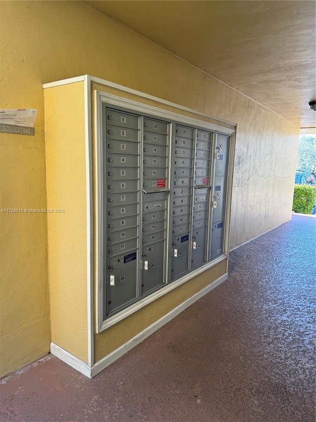 6150 NW 62nd St Unit 312, Tamarac, FL 33319 - surrounding community featuring mail area
