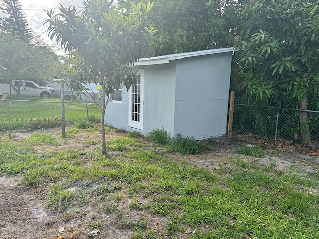 view of outbuilding