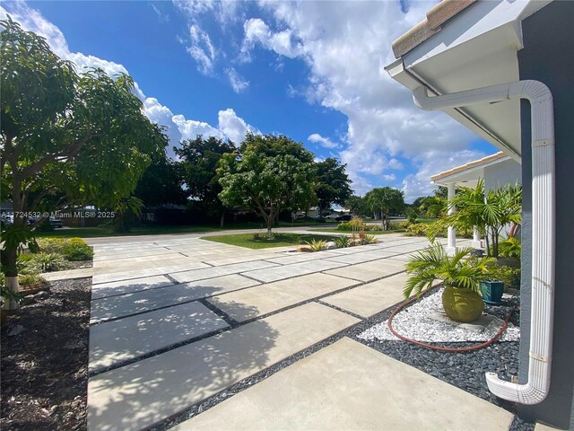 1600 Yale Dr, Hollywood, FL 33021 - photo 29