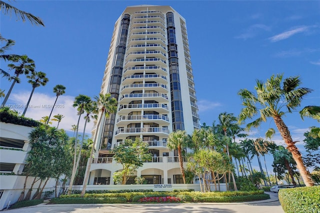 3600 Yatch Club Dr Unit 1701, Aventura, FL 33180 - view of building exterior