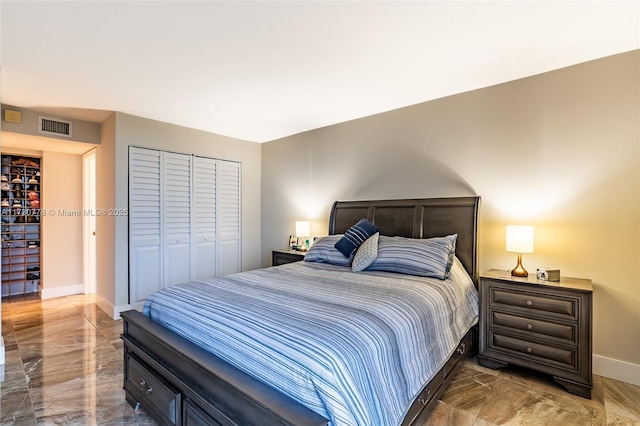 bedroom with a closet