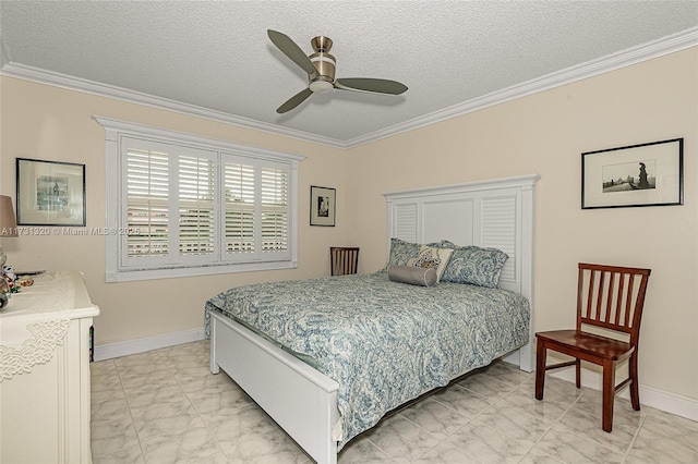 bedroom featuring crown molding, a textured ceiling, and ceiling fan