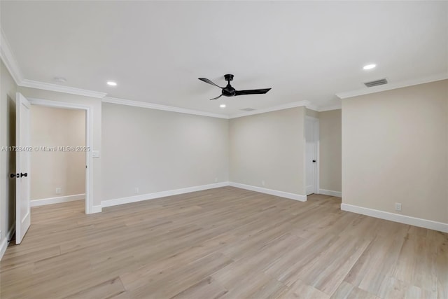 unfurnished room featuring crown molding, light hardwood / wood-style floors, and ceiling fan